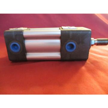 Bosch Russia Singapore RexRoth P68174-3010, L294, Pneumatic Cylinder, 1 1/2 x 1, 200PSI