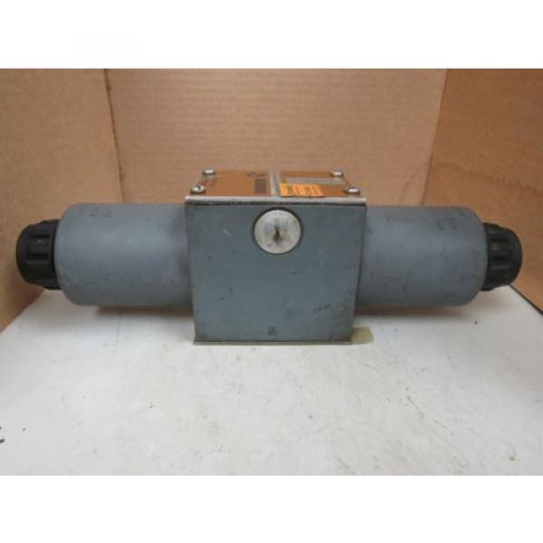 REXROTH China India HYDRAULIC VALVE 4WE10J32/CG24N9AV 4WE10J32CG24N9AV GZ63-0-A 241 24V DC #1 image